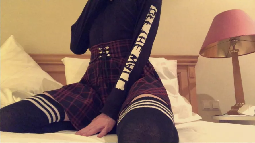 Shy first post as a femboy floof✨