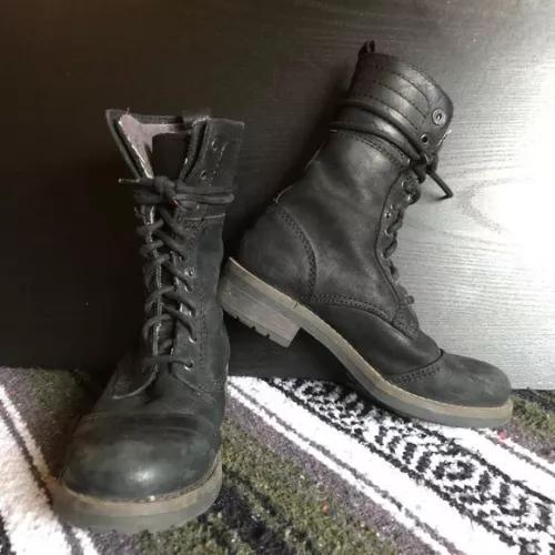 Similar boots to these? These are discontinued and I can't find a used pair in my size