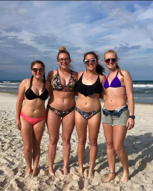 since everyone loved them, here's another look at these hotties [4]