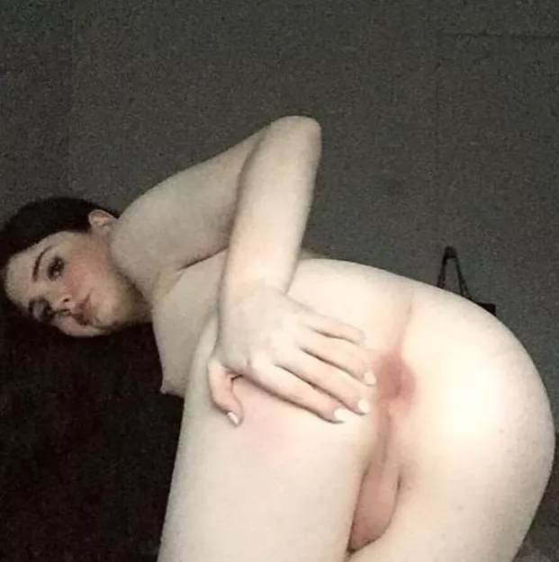 Sissy hole