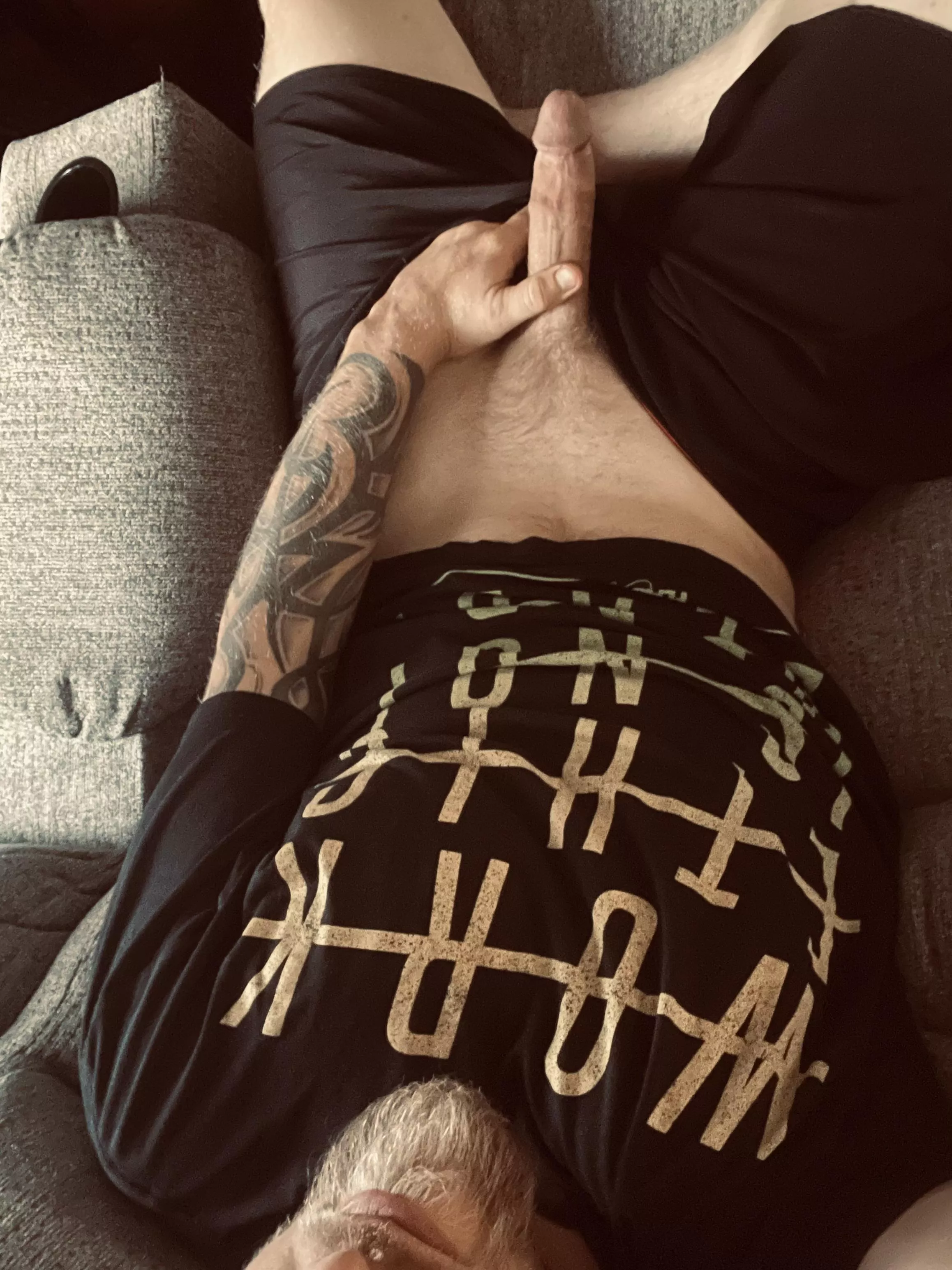 Sit on my lap baby 🥵