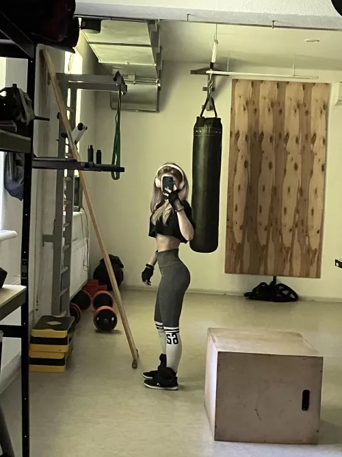 skinny but sporty :)