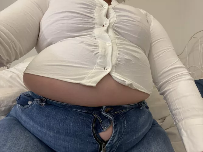 so glad this outfit still fit’s me