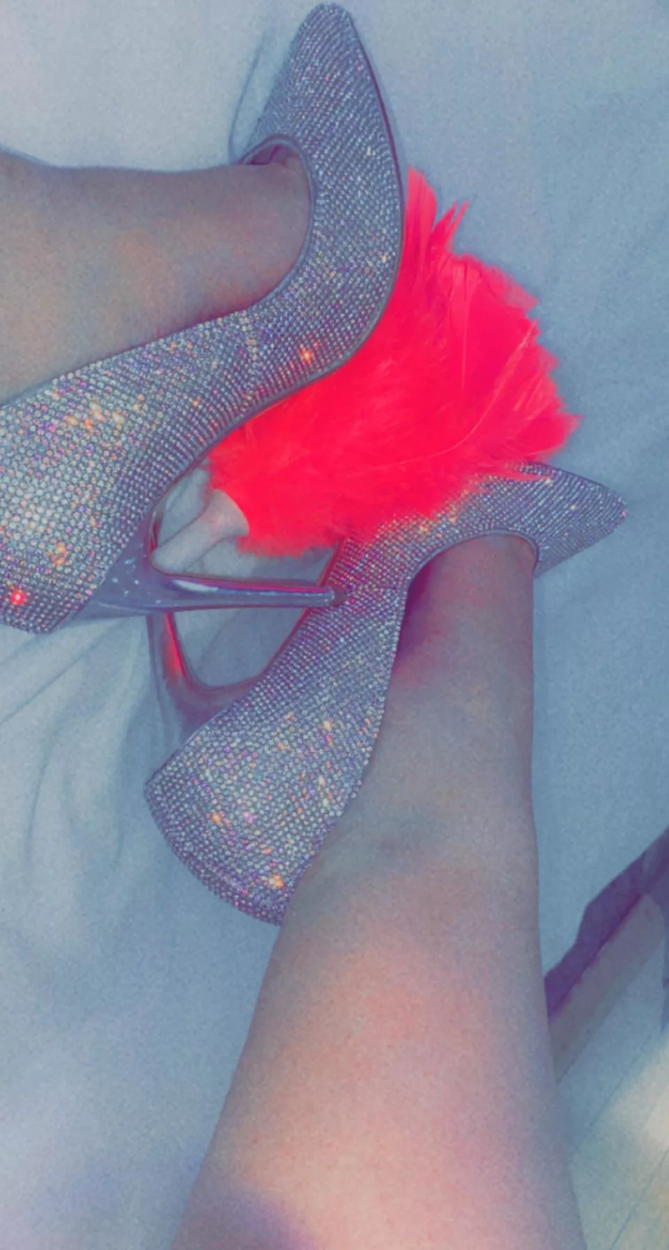So many heels and booties to show you slipping off these size 9s. Your favorite feet {&more} are back baby! So many heels and booties to show you slipping off these size 9s. Your favorite feet {&more} are back baby!