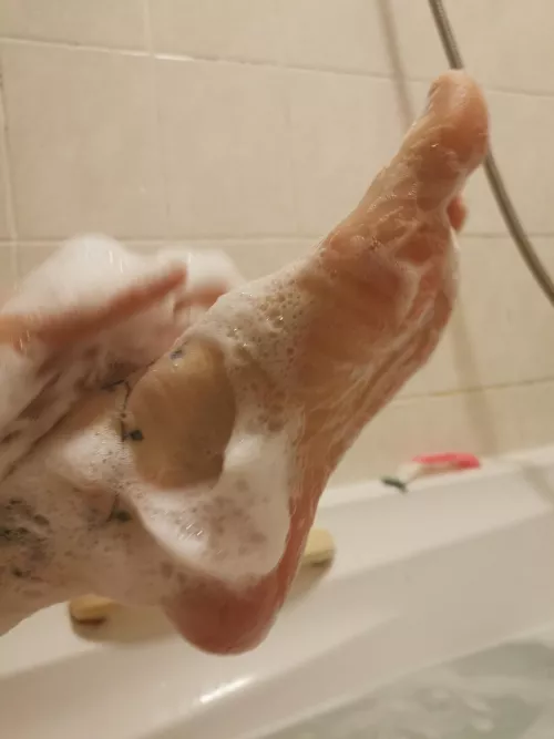 soapy feet 🙊