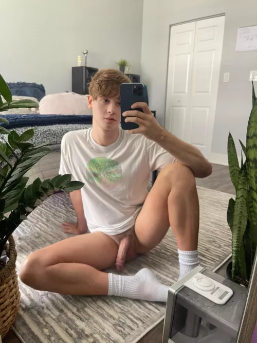 Someone come make it grow 😈