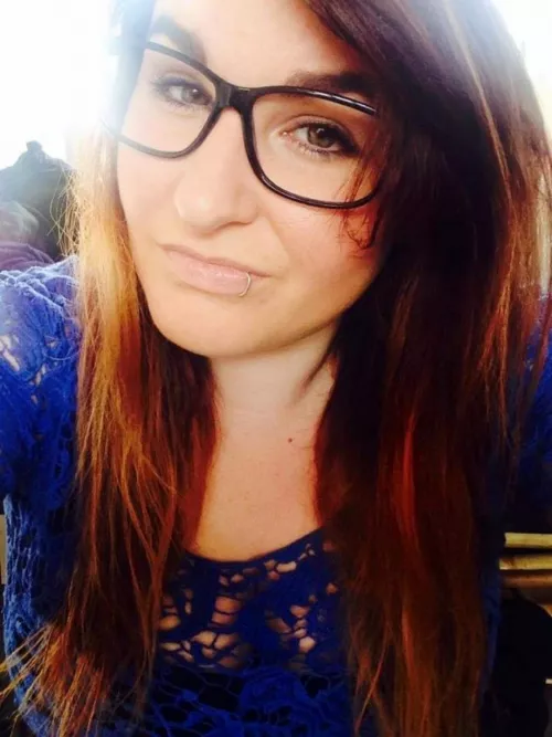 someone help keep me entertained 🙃