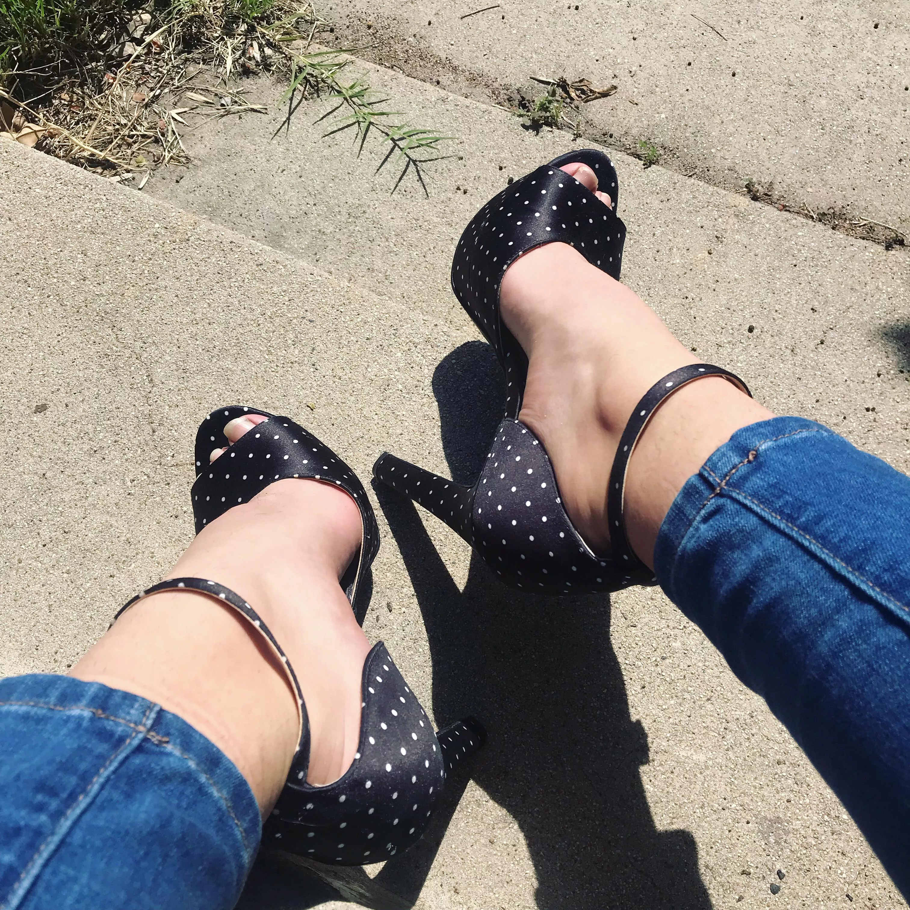 Someone told me my feet look cute irl today, so thats a first π usually just say they like my shoes Someone told me my feet look cute irl today, so thats a first π usually just say they like my shoes