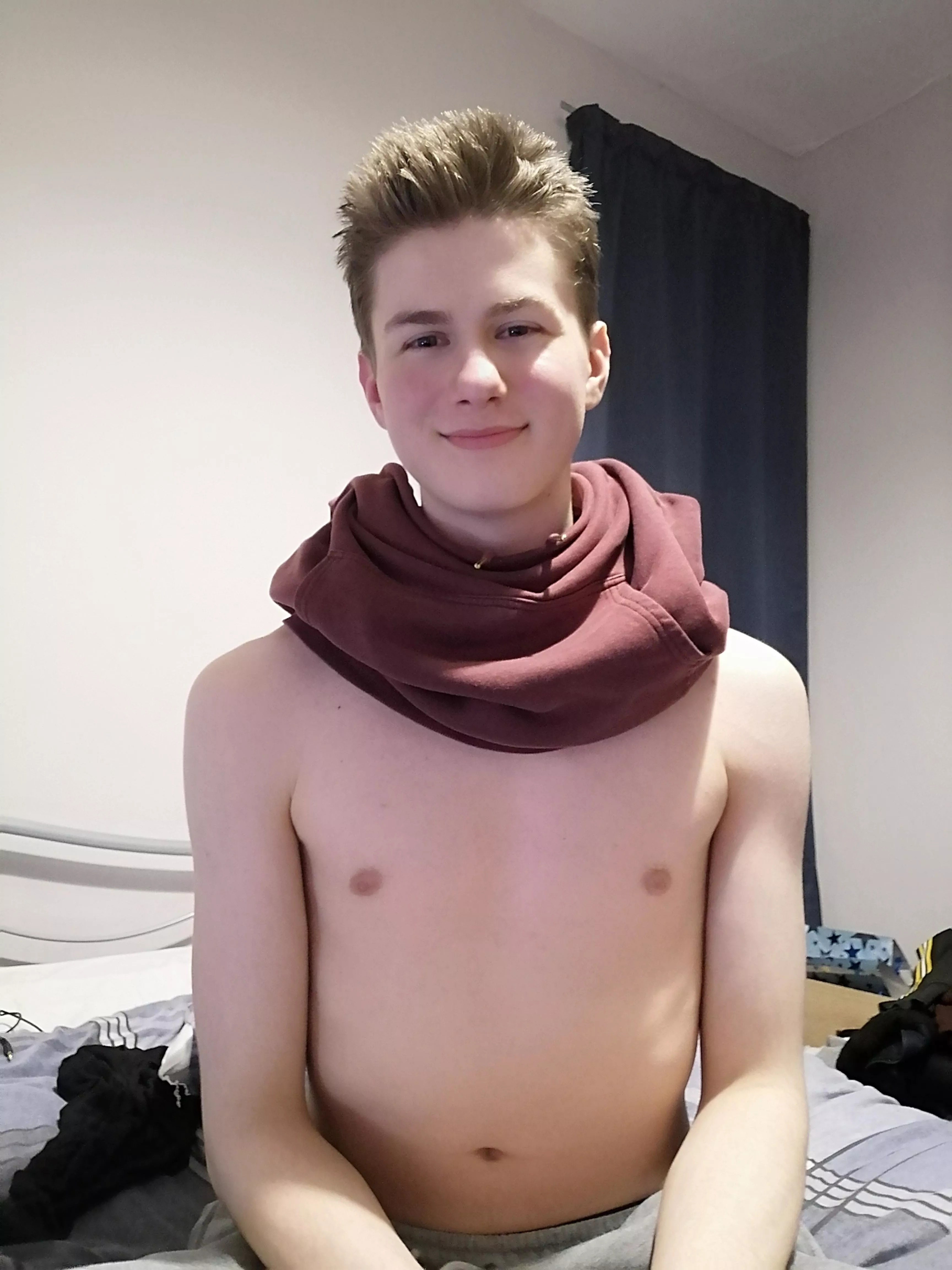 Sometimes when i get home from work i wear my jumper like this until i cool down a bit, anyone else do that or am i weird? Sometimes when i get home from work i wear my jumper like this until i cool down a bit, anyone else do that or am i weird?