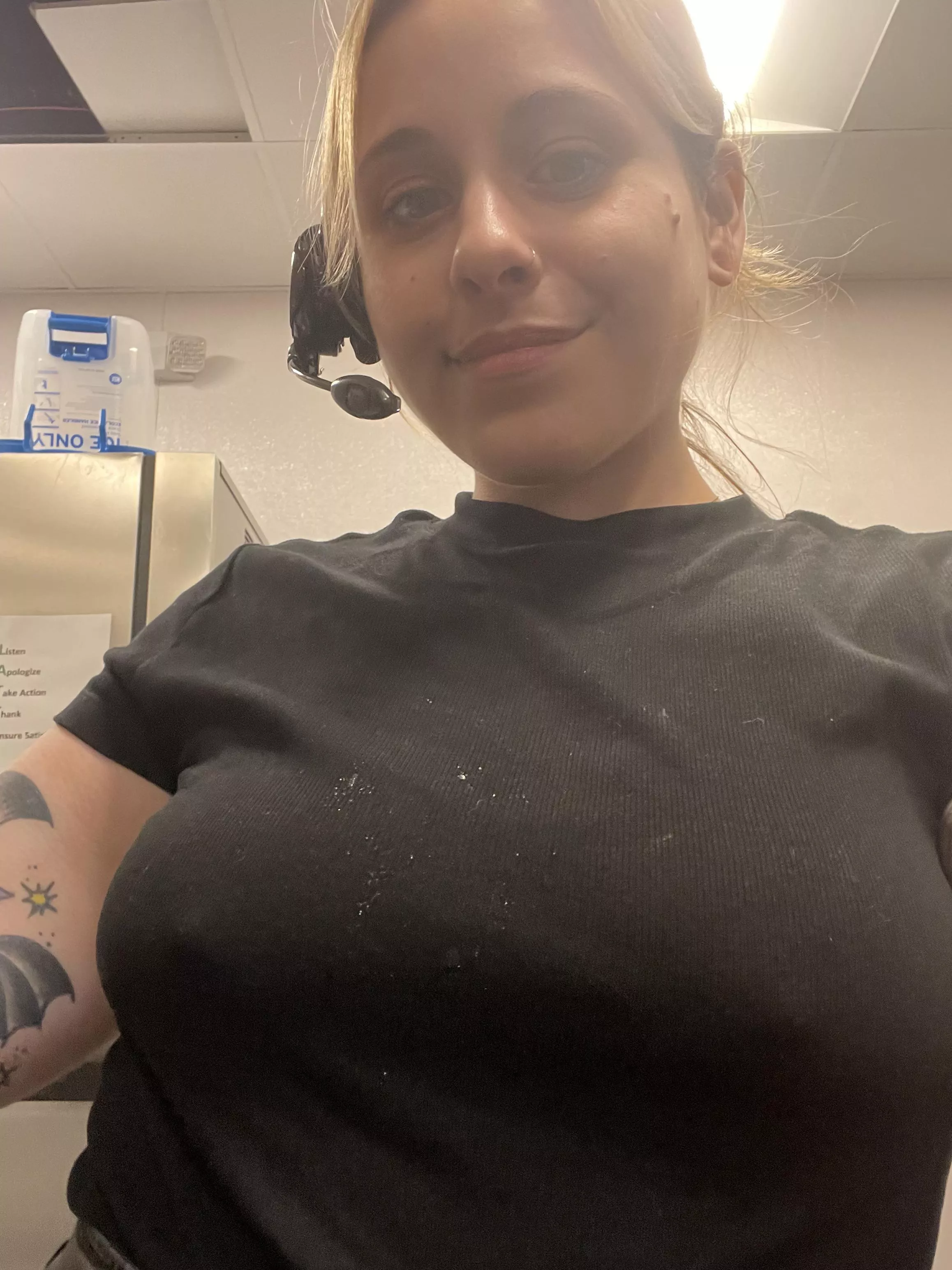 Sorry about the messy shirt, it’s been busy at work! Think anyone notices?