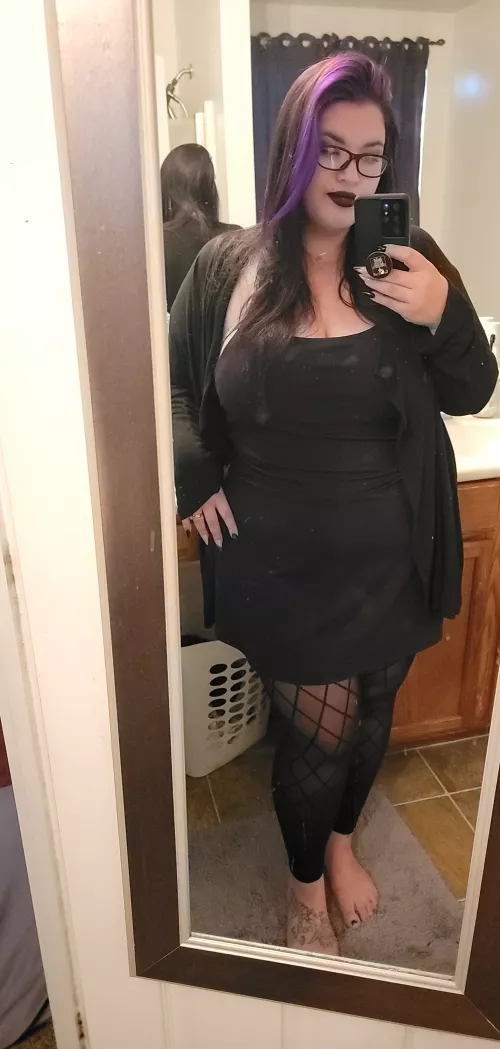 Sorry my tits aren't out, but I thought I looked cute AF 🖤💜