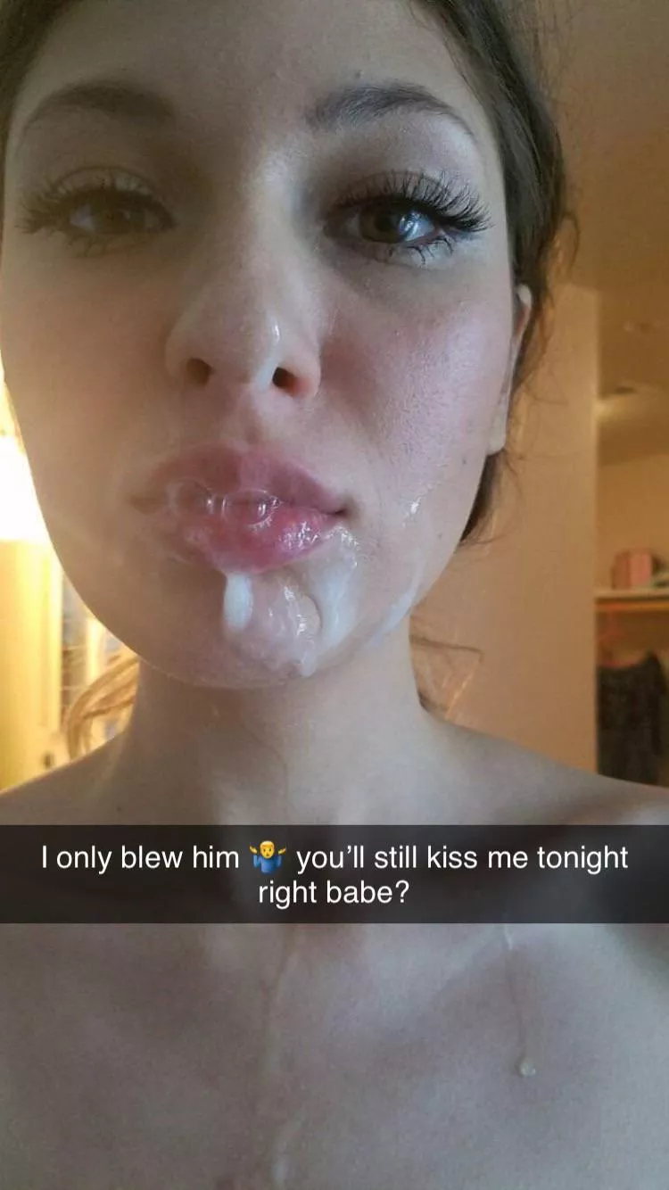 Stay where u are honey, i’ll be right over.. and don’t u dare clean your face until i get there 😋