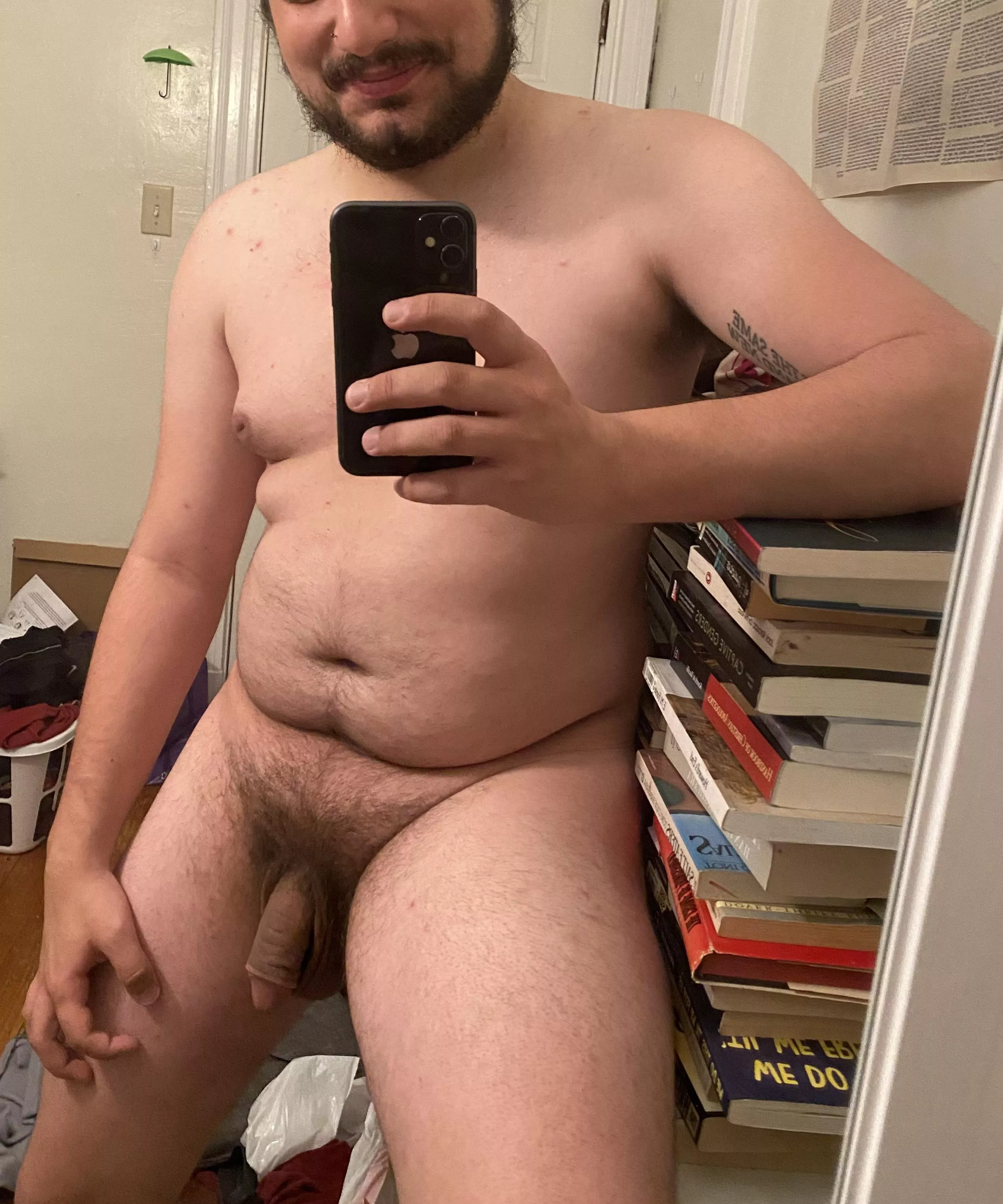 still figuring out where to take nudes in my new place