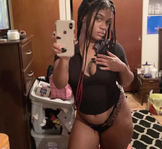 still up bored 😩 being the lazy n***** mom I am walking around in cheap panties like I was told 🥰 KIK// FineAssSub