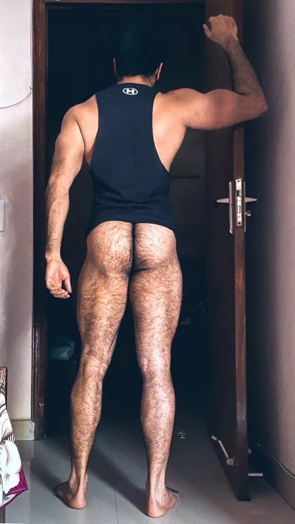 Straight guy, but I like the attention my ass gets 🤪