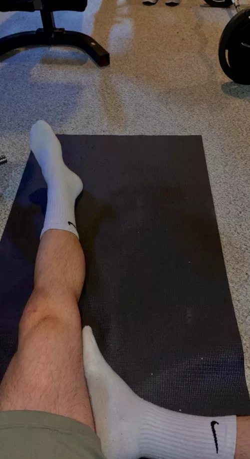 Stretching my legs after a long day! Walked all around at a festival so I need to shower so my feet are fresh for tomorrow ☺️❤️