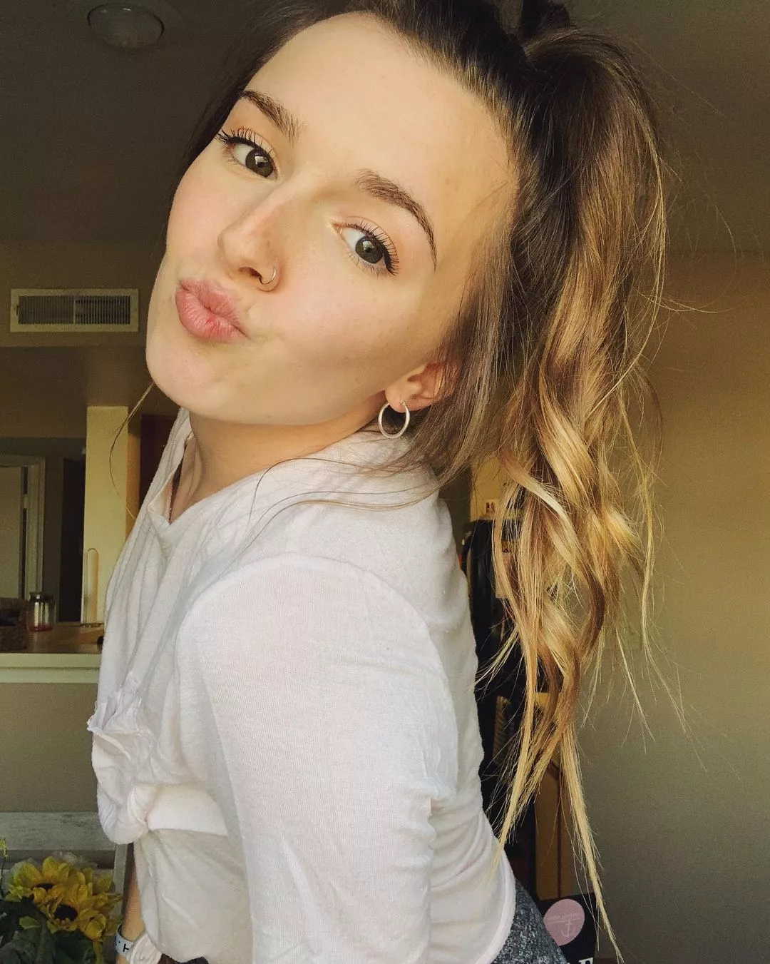 Strong Pout Game