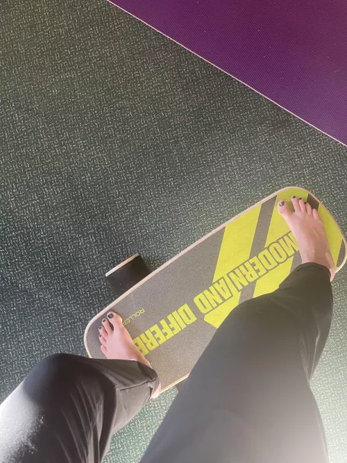 Stuck in a retro hotel for work…exercise those toes…