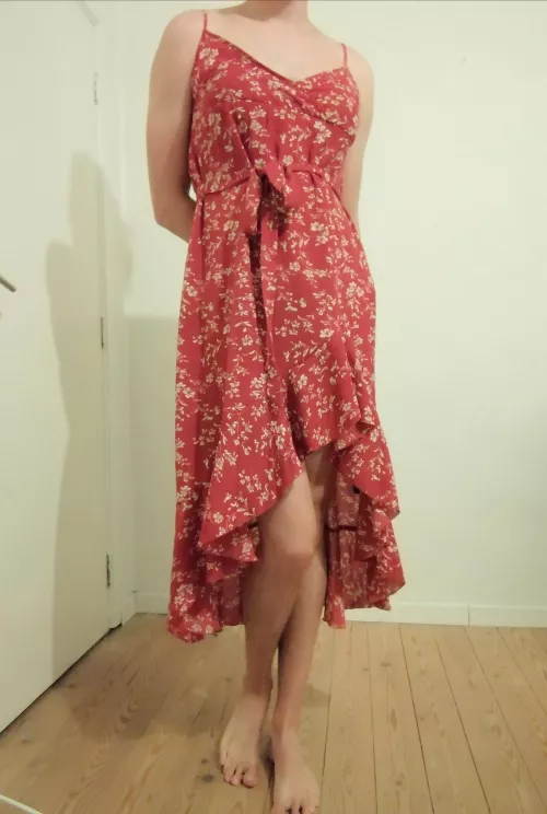 Sundress = fundress