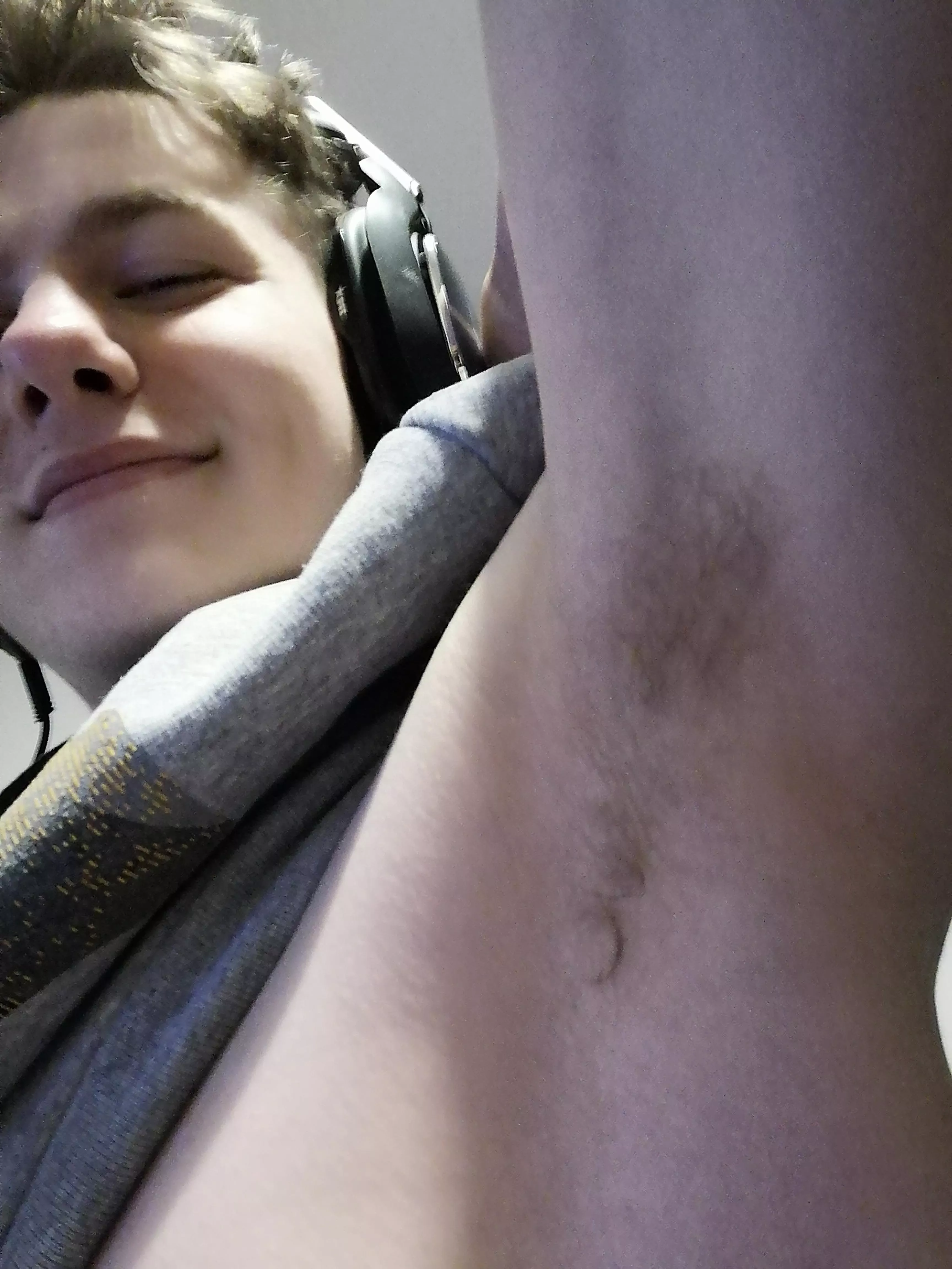 Sweaty pit
