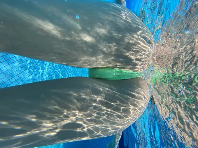 sweet like strawberries | Dropped link in comments and in my profile