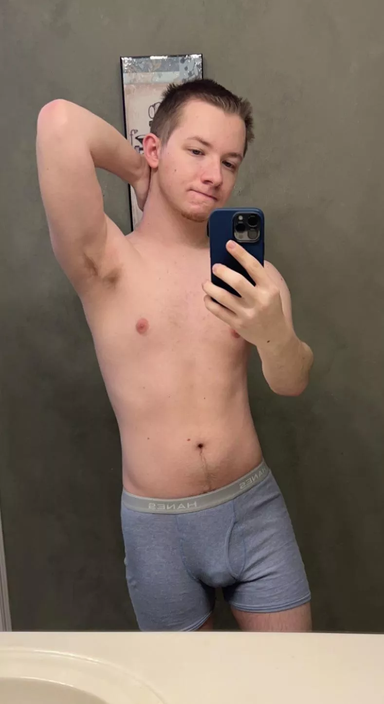 Taking advantage of the mirror 😆