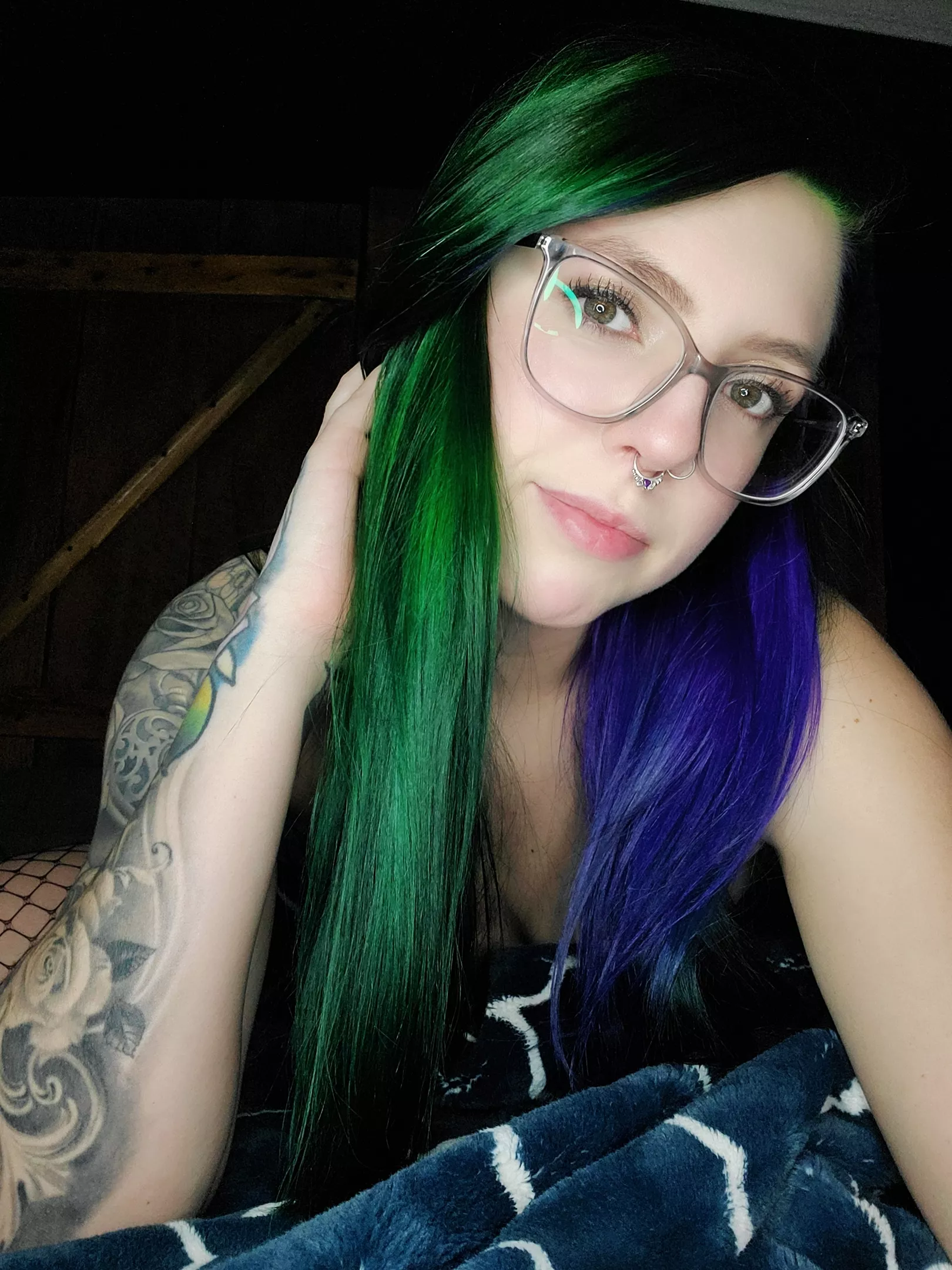 👽talk to me 💋