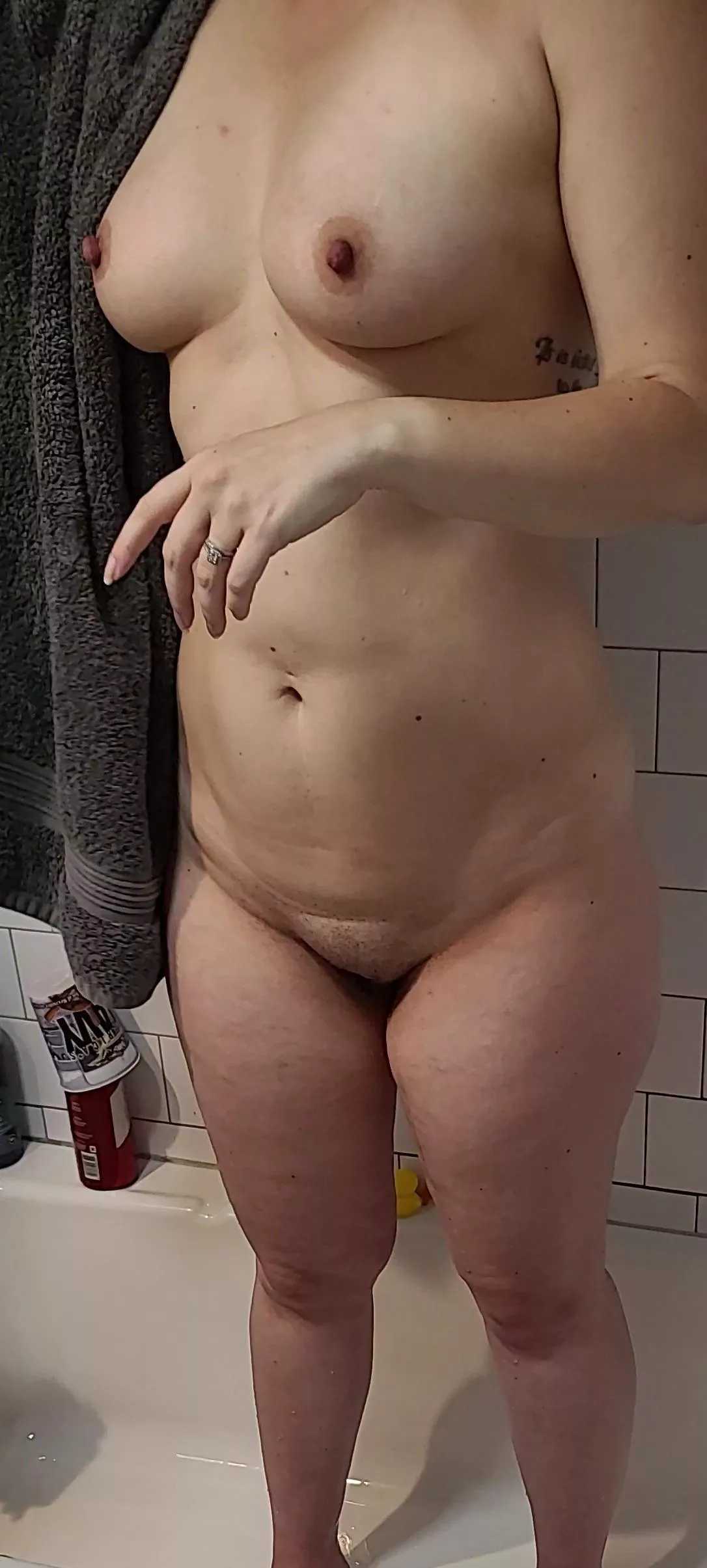 Tgif 🎉 🥳 (f)