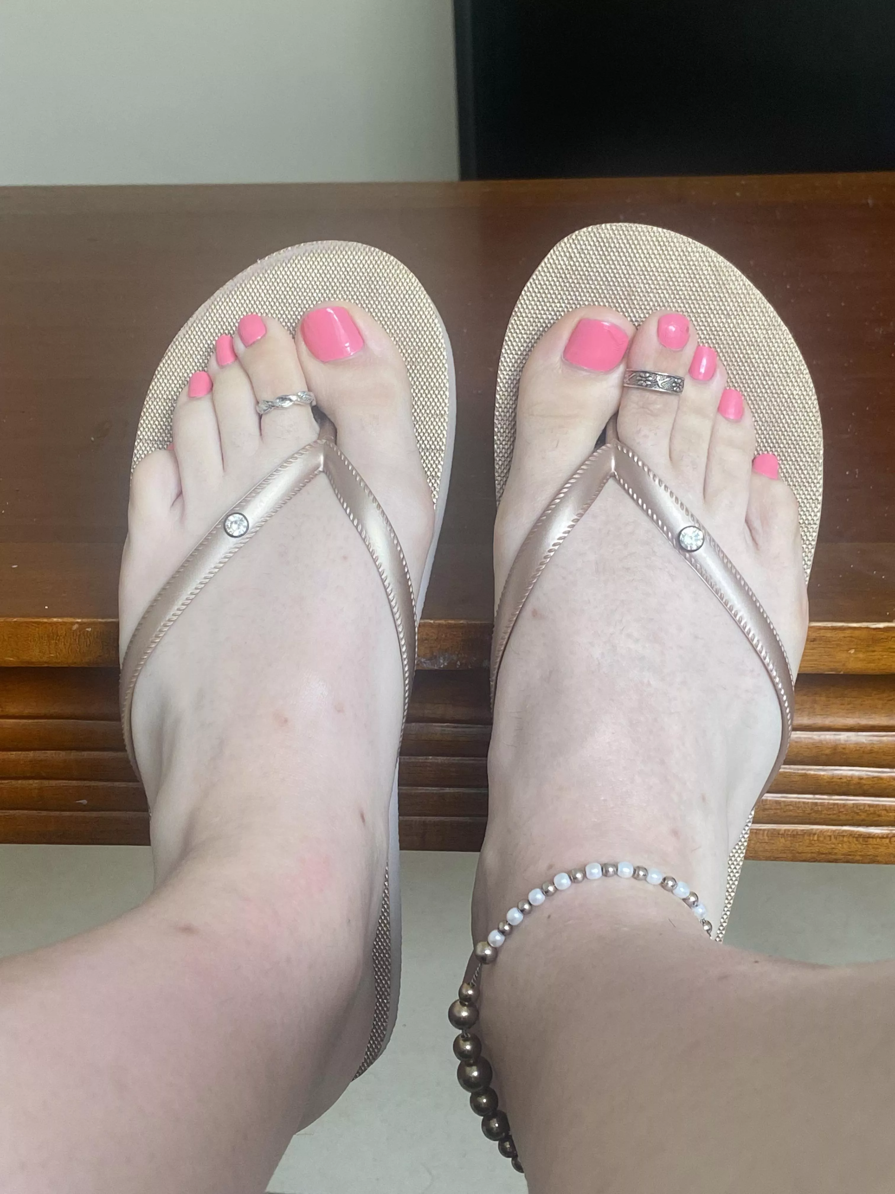 The feet of a pansy who failed as a boy, weaker than his ex and cried like a little girl when she got with a real man The feet of a pansy who failed as a boy, weaker than his ex and cried like a little girl when she got with a real man
