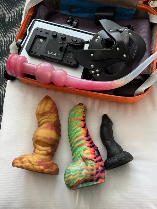 The reason my bag gets searched every time I fly 😂 They’re always nice about it though (toy info in comments)