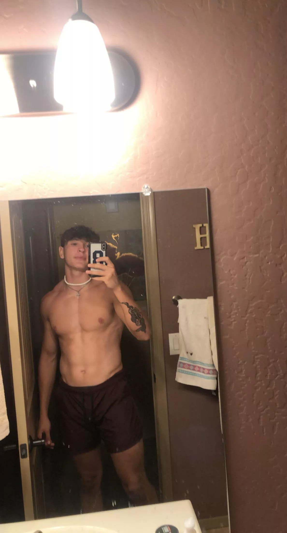 the vline leads to the best and most powerful part of a man😉