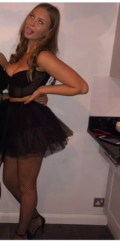 Themed party girl I know