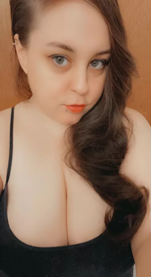 These big tits feel extra heavy today! 🥵