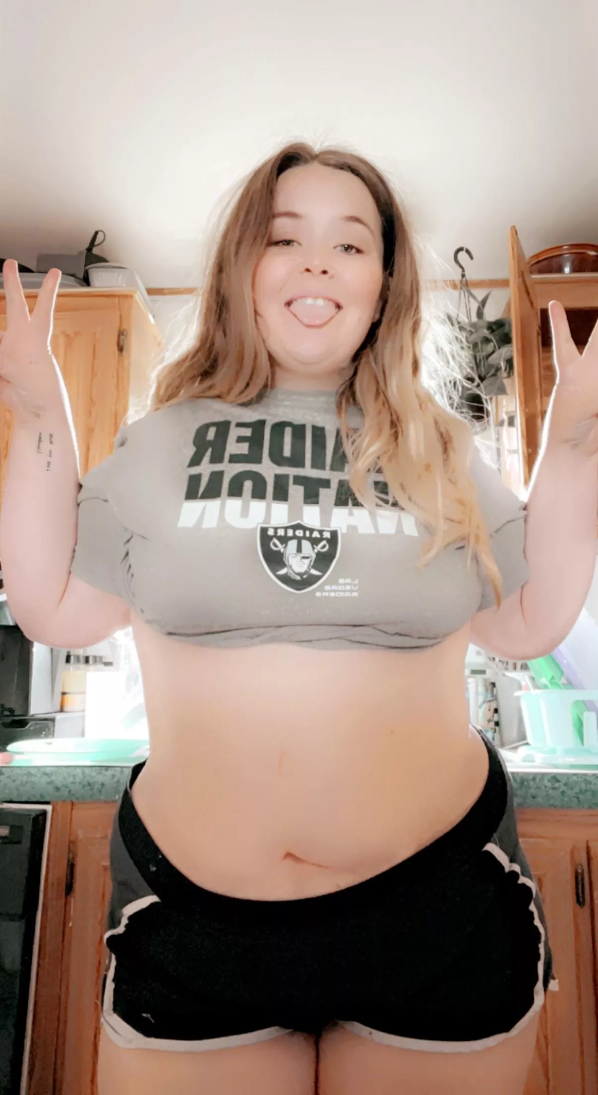 These curves are everything…. Love being a Milf
