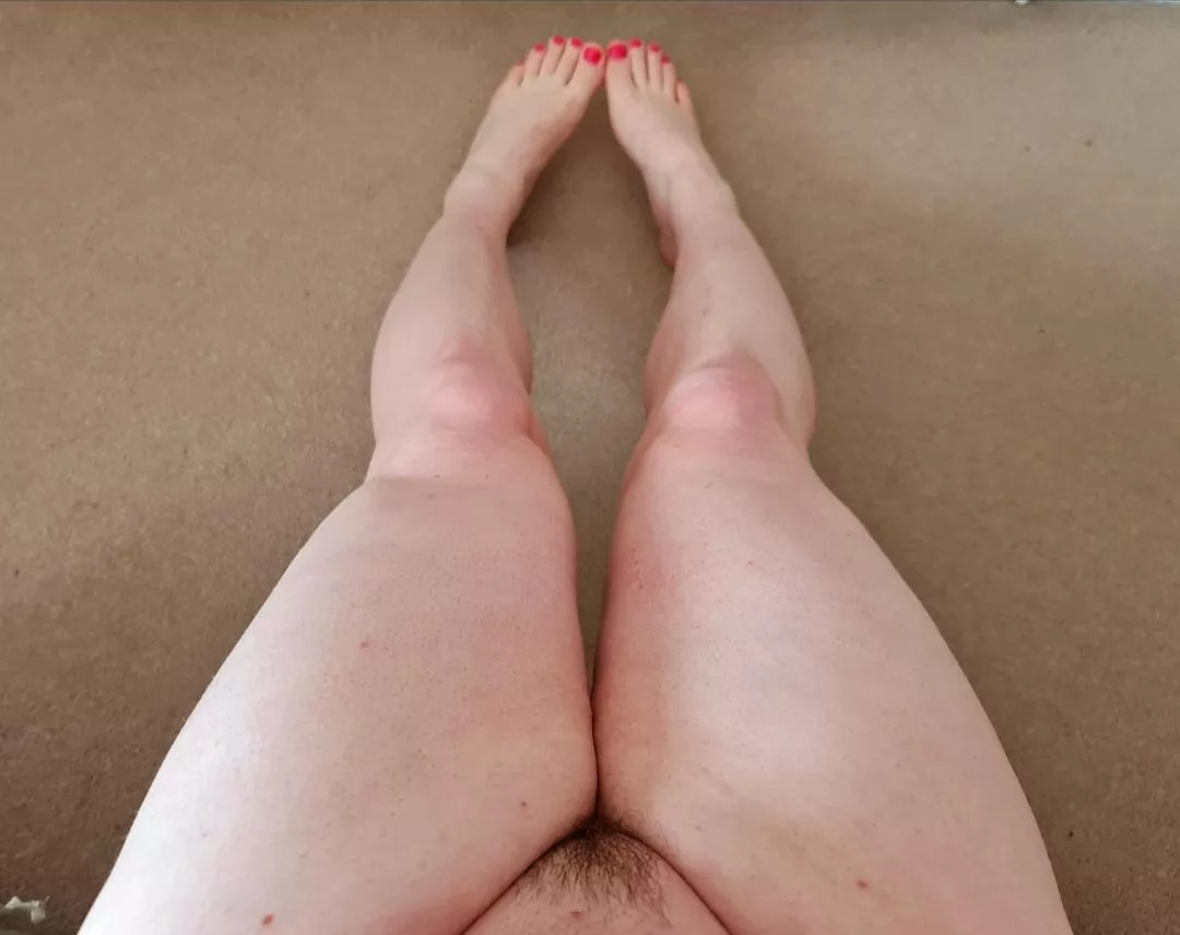 thicc thighs