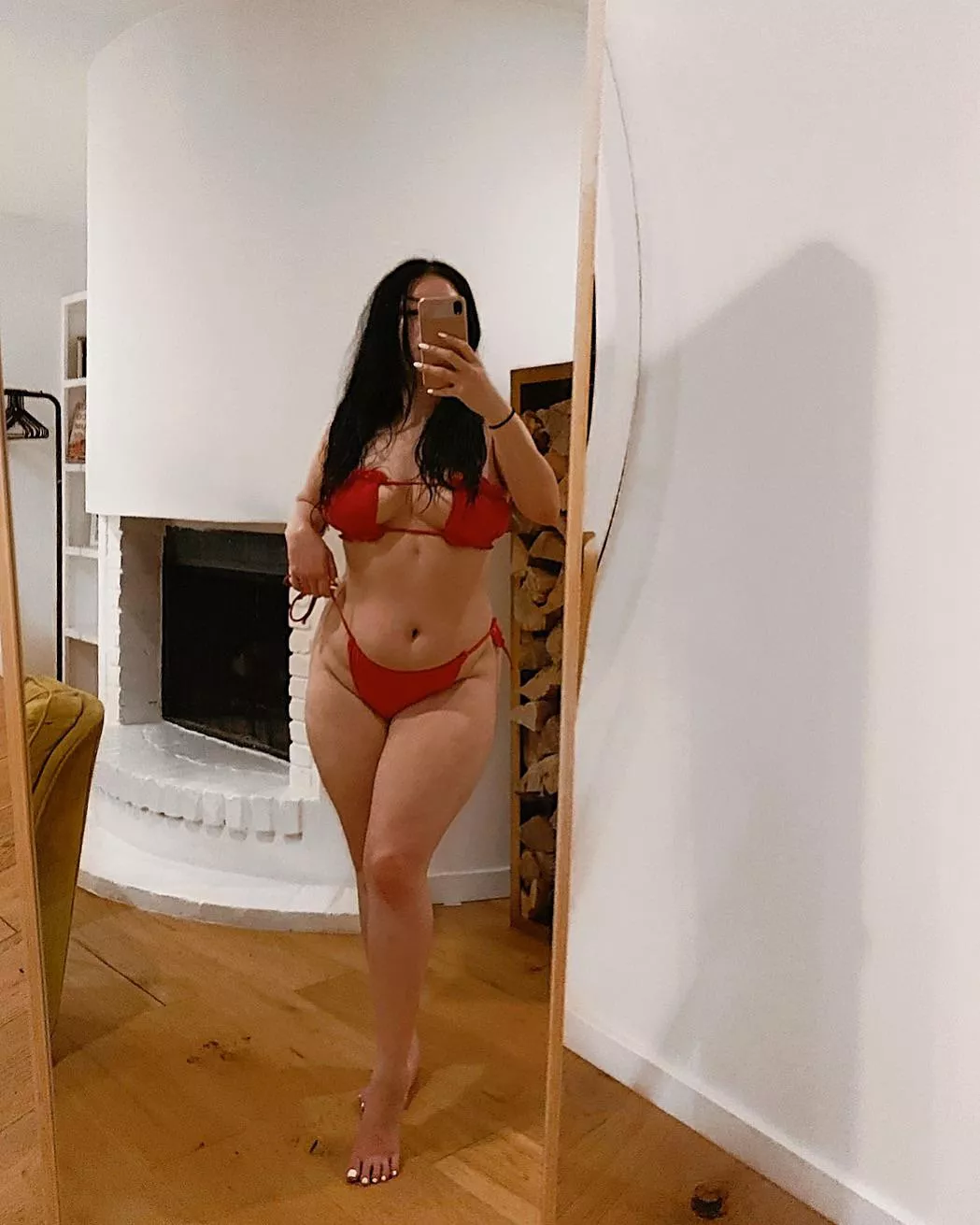 Thick thighs save lives 🥰