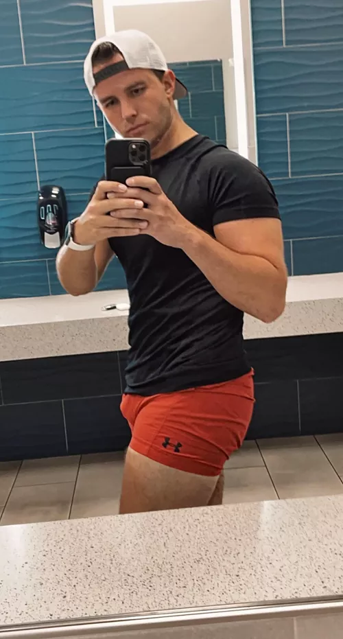 Things I don’t skip: meals, leg day & tswift songs