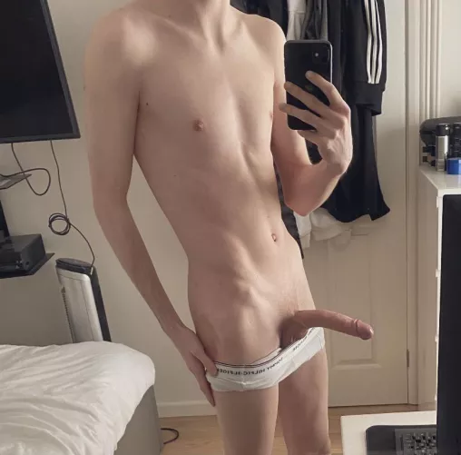 This happens every time I look in the mirror