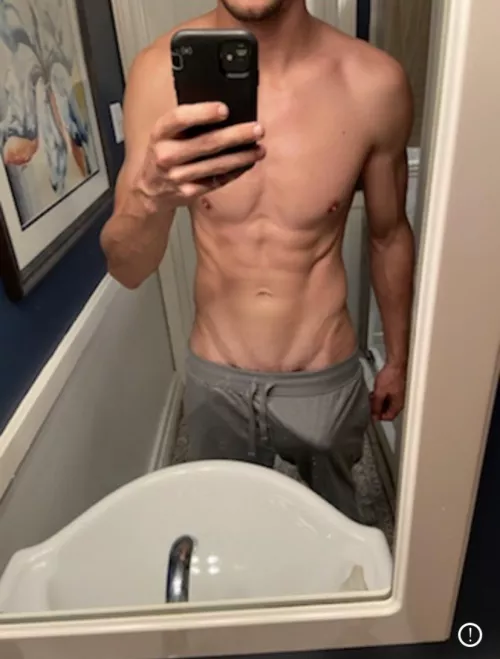 This one is for all the beautiful mothers out there, happy Mother’s Day! [m] [oc]