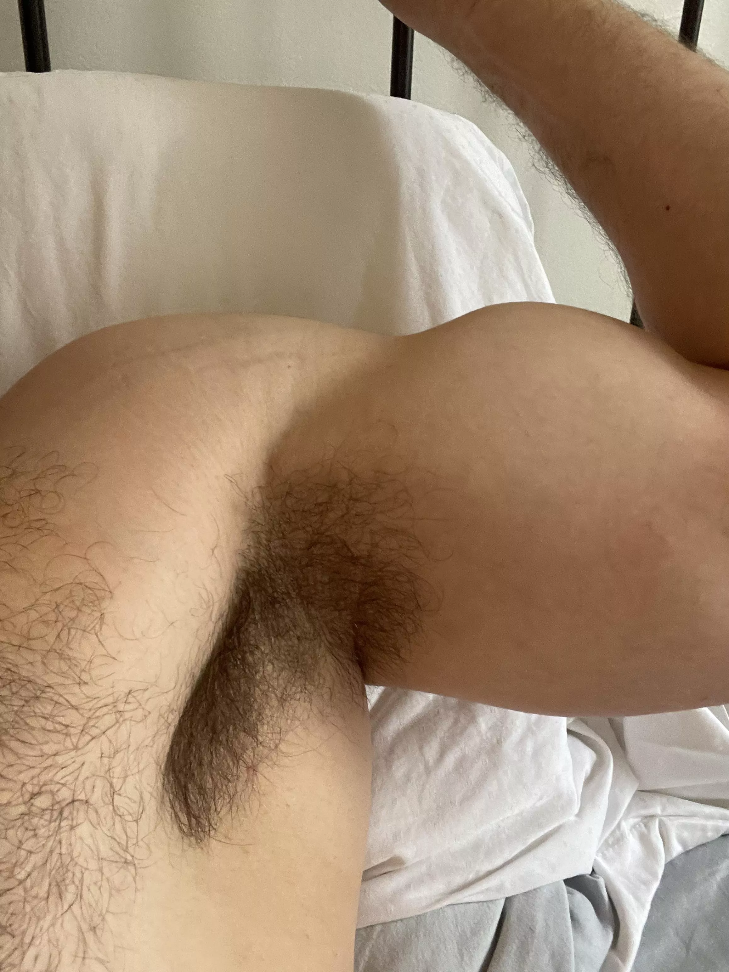 This pits haven’t seen deodorant in a long time