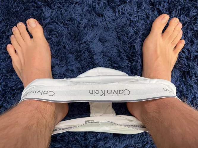 Tighty whities around ankle post gym 💪🏼 CHECK OUT MY LINK IN PROFILE 🤙🏼