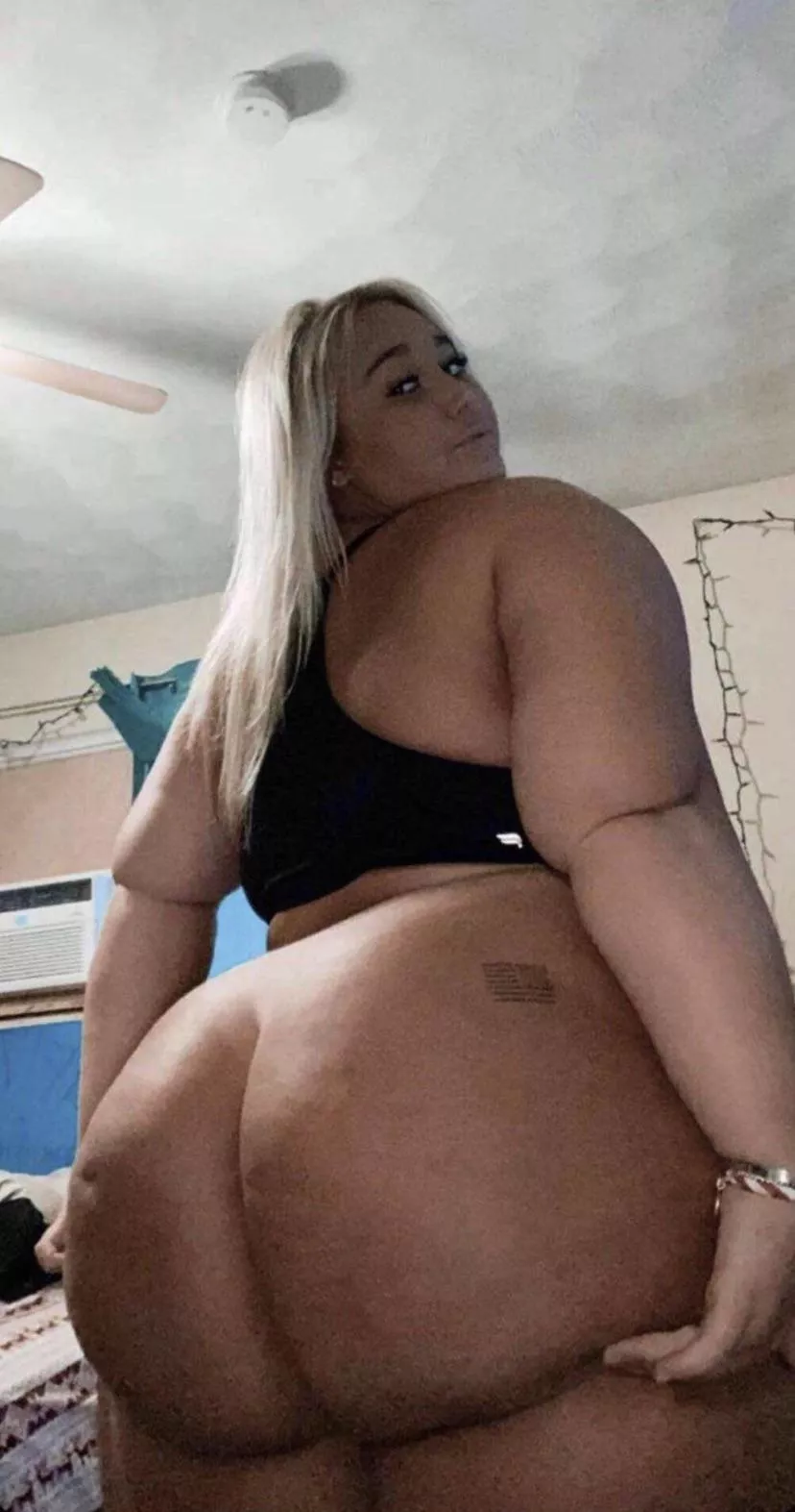 TikTok’s Chloe’s Ass