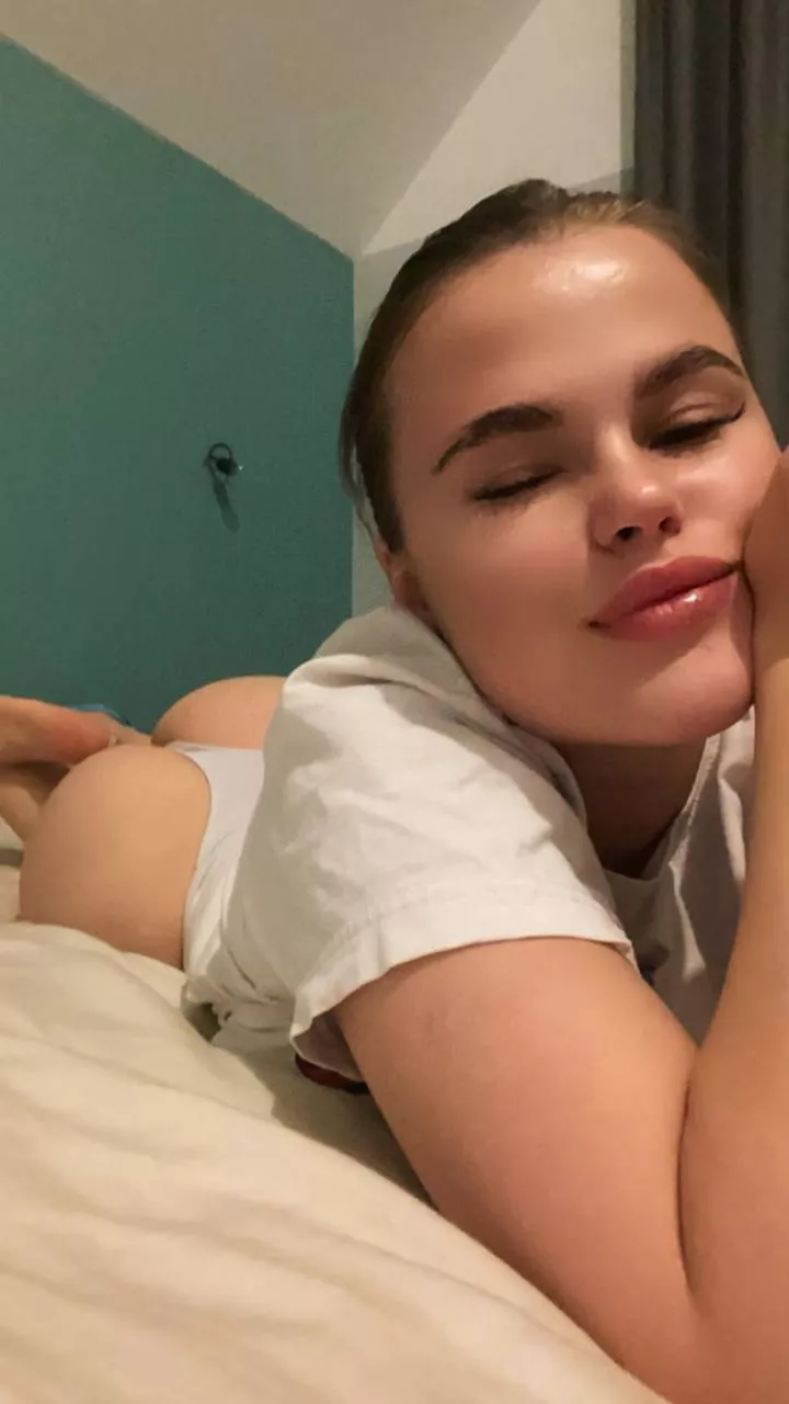 tiny tits but still fun🍆🎉🍑
