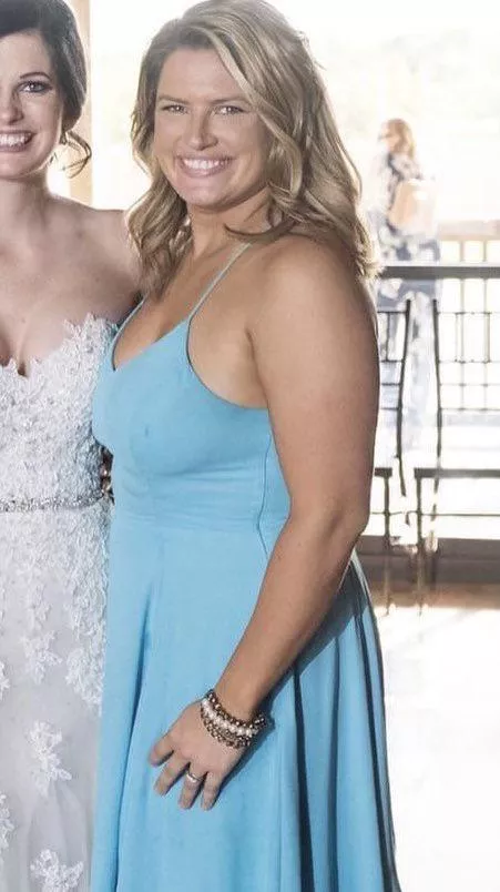 Titty Tuesday—Braless at a friend’s wedding letting them hang