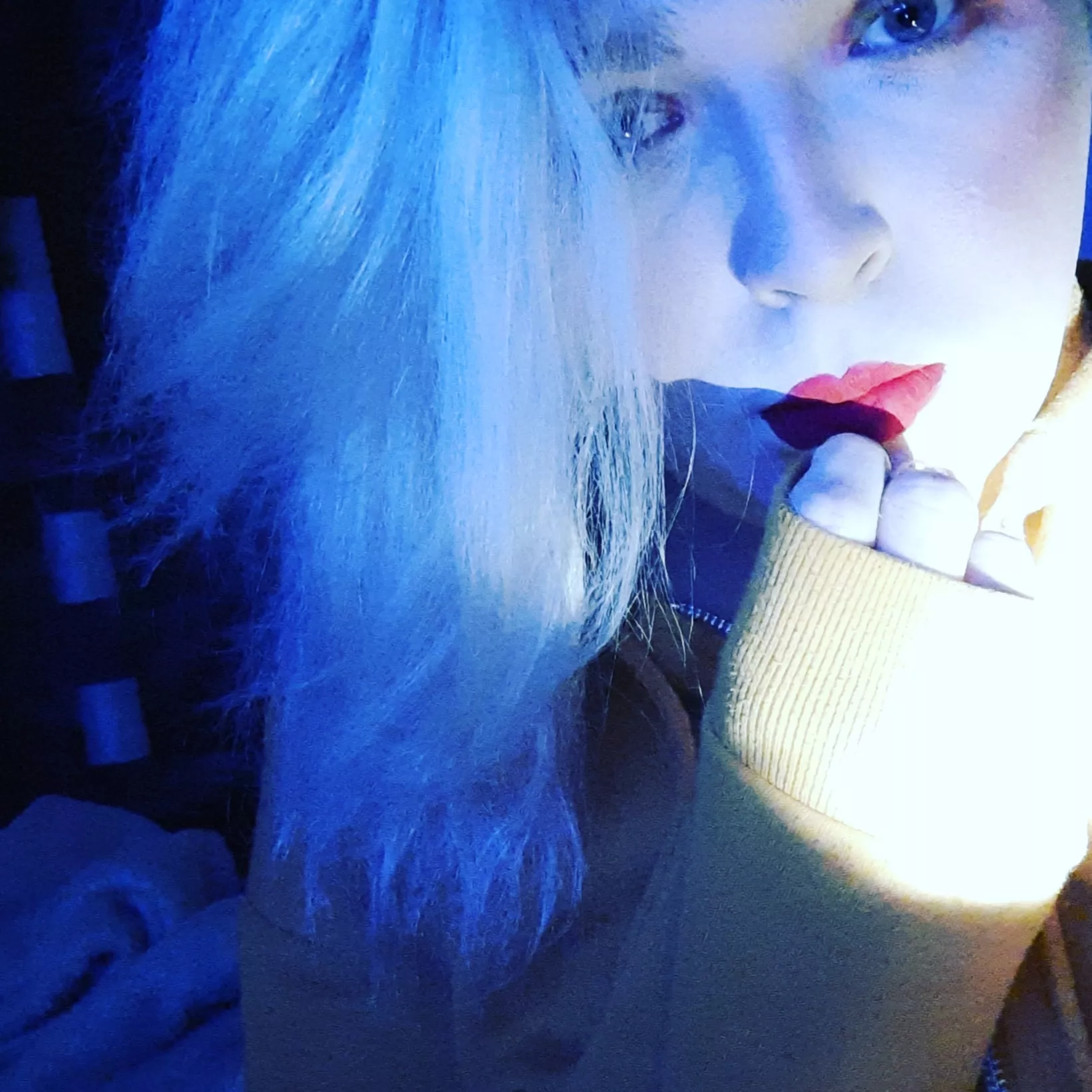 today has the potential to be one of the worst days of the year for me, show me some love to get me through the day? 😇😬🥰 today has the potential to be one of the worst days of the year for me, show me some love to get me through the day? 😇😬🥰