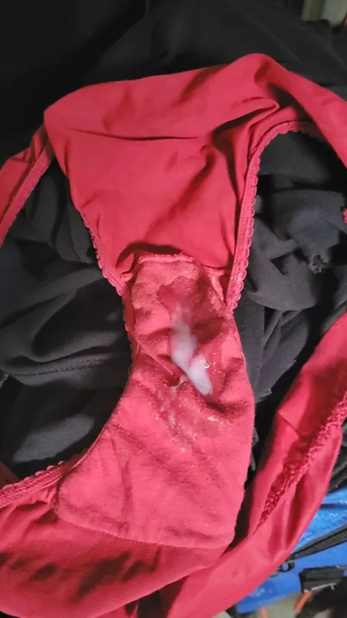 today's nannies panties she left this am for me to cum in she's soo nice