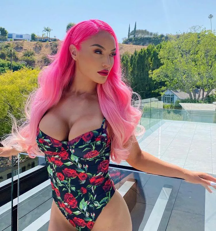 Top tier tits