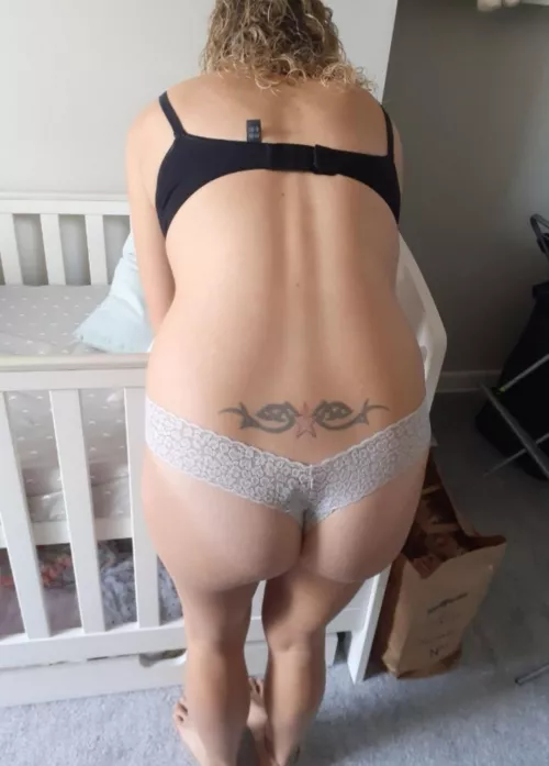 Trade? Pictures only. Pregnant and face shown! Will trade for anything as long as face shown. Telegram or kik slaaneshlives99