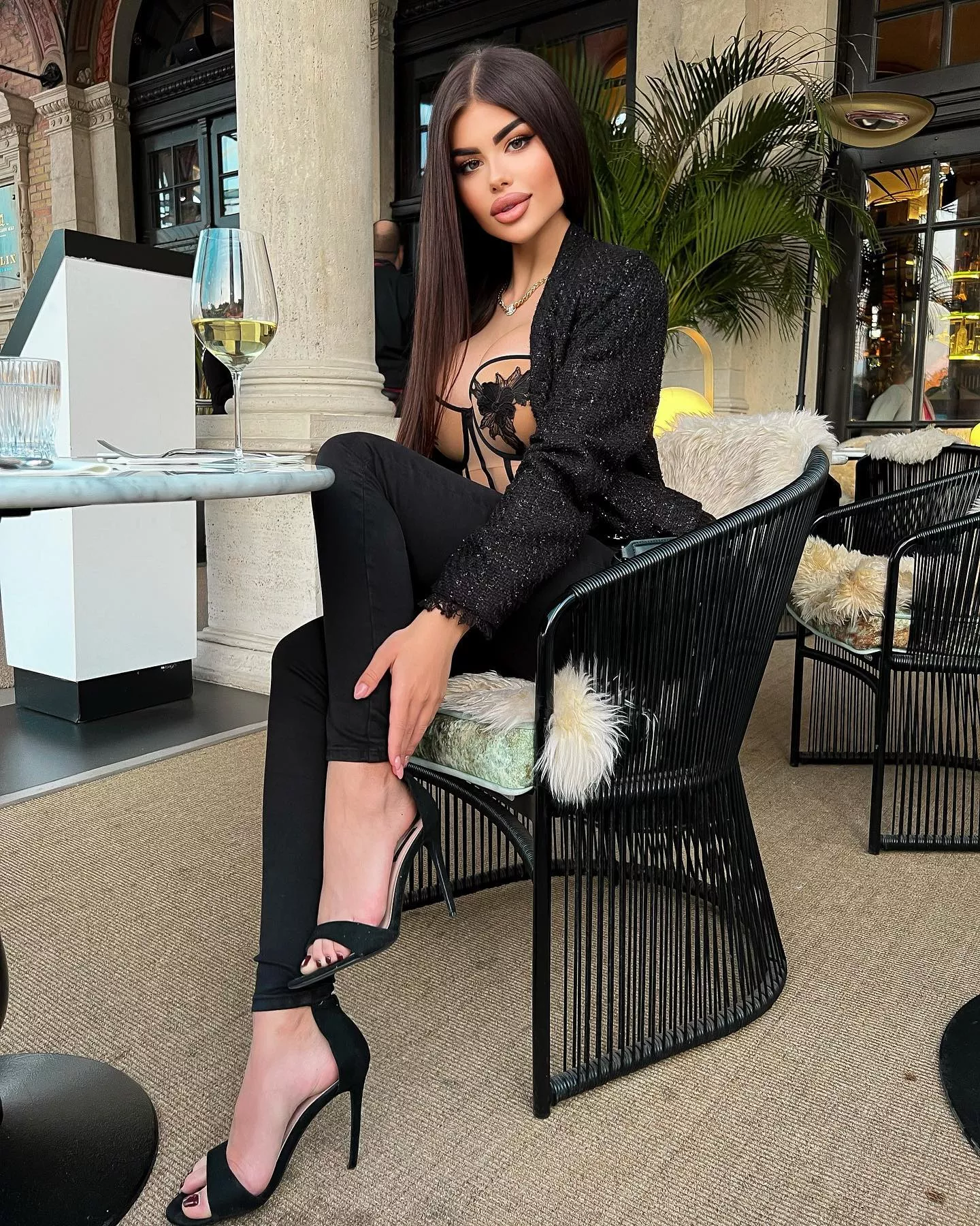 Trophy in Black
