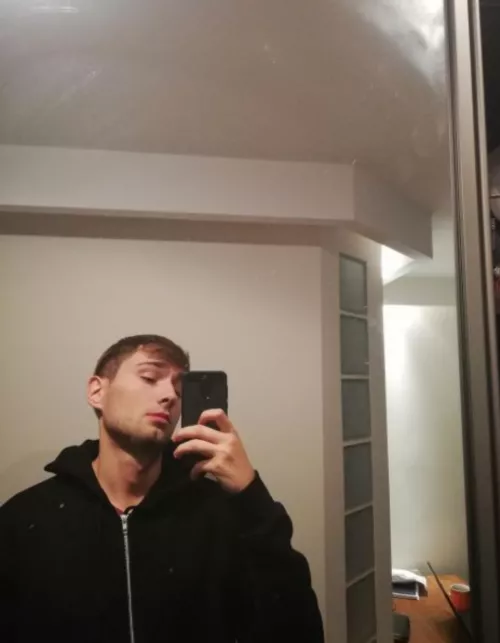 trying best to avoid family arguments this easter 🐣